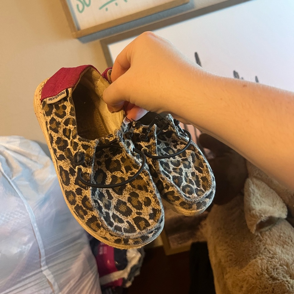 Leopard toddler hey dude shoes